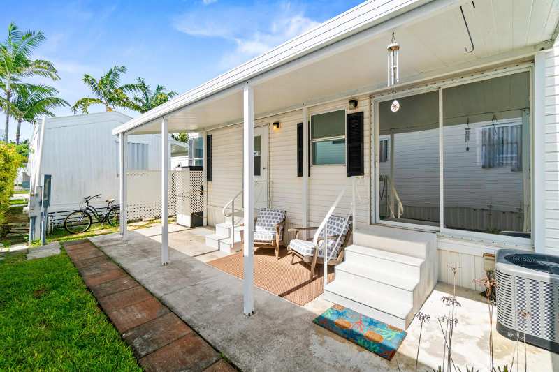 12 Hibiscus Drive # H, Briny Breezes FL 33435
