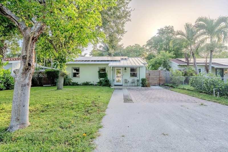 1305 NW 5th Ave, Fort Lauderdale FL 33311