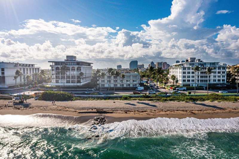 350 S Ocean Boulevard # 201, Palm Beach FL 33480