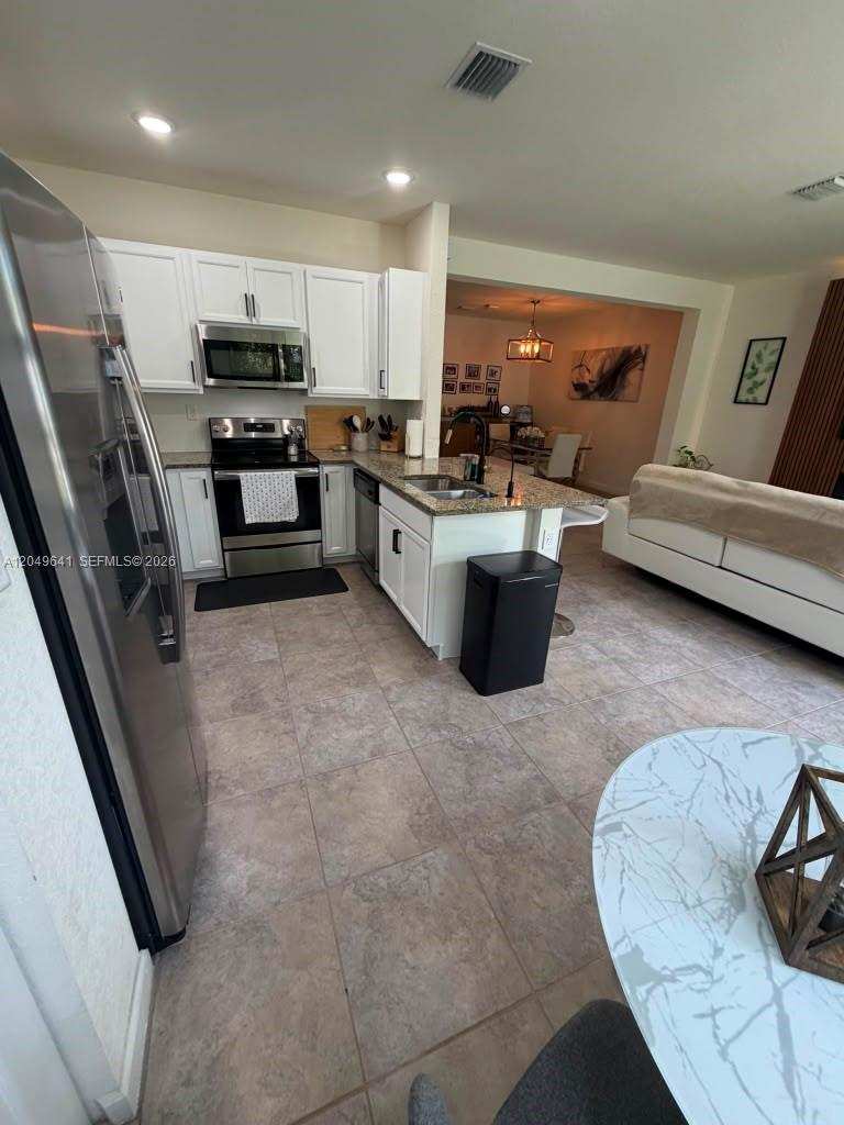 3409 W 104th Ter, Hialeah FL 33018