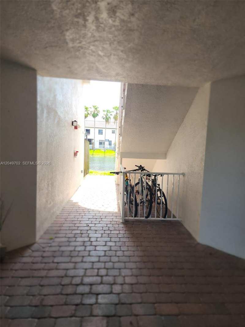 8960 NW 97th Ave # 102, Doral FL 33178