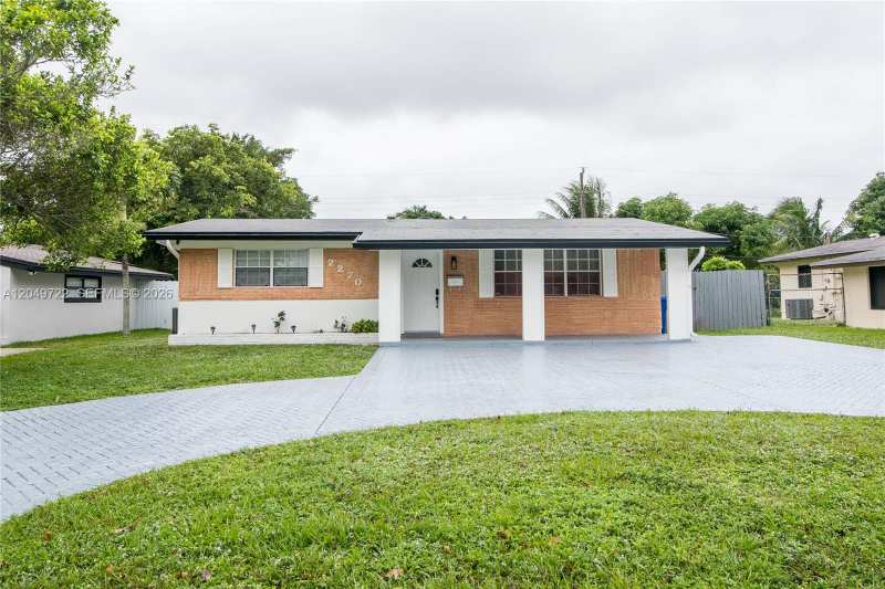 2270 Havana Dr, Miramar FL 33023