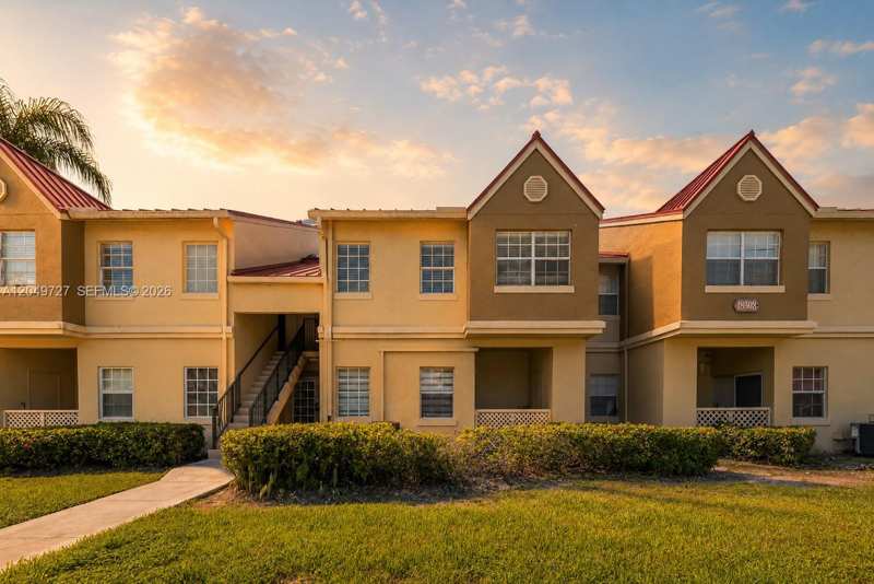 18308 NW 68th Ave # B, Hialeah FL 33015