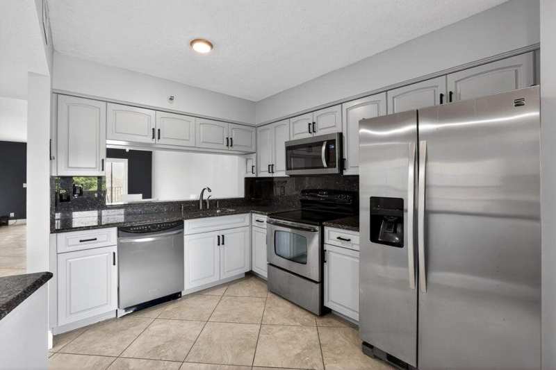2206 S Cypress Bend Drive # 401, Pompano Beach FL 33069