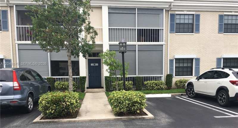 110 Cypress Club Dr # 108, Pompano Beach FL 33060