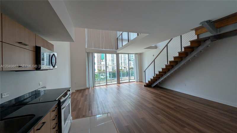 350 S Miami Ave # 704, Miami FL 33130