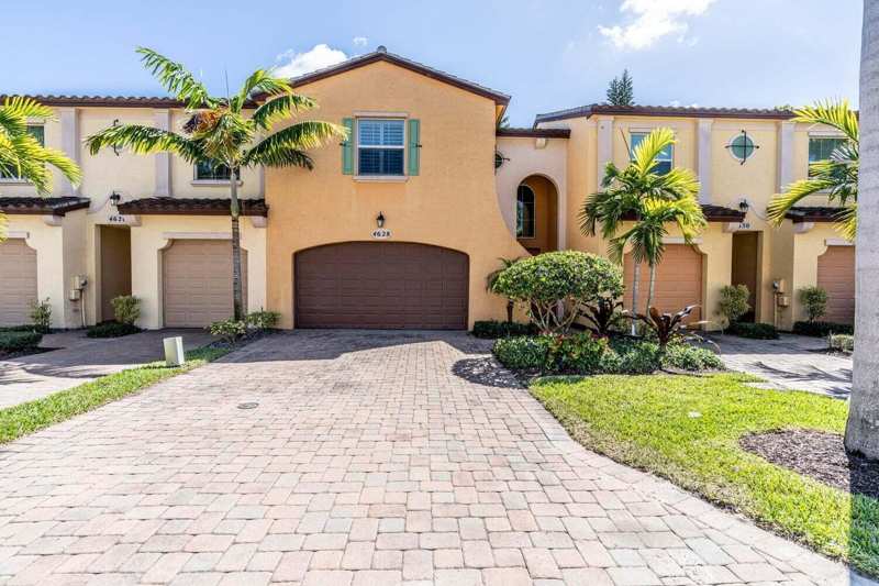 4628 Mediterranean Circle, Palm Beach Gardens FL 33418