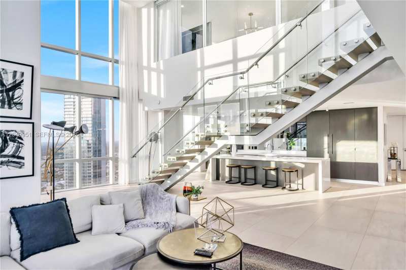851 NE 1st Avenue # 4612, Miami FL 33132