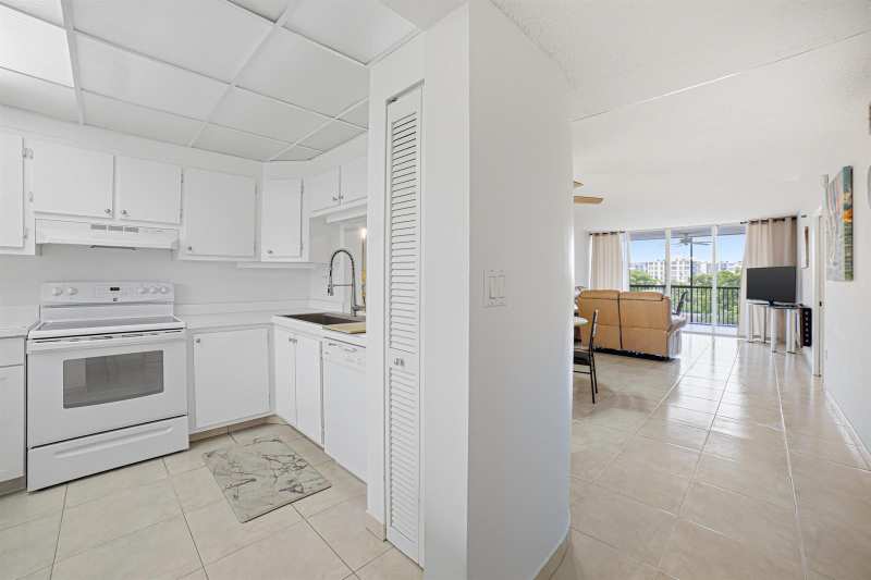 3940 Inverrary Boulevard # a, Lauderhill FL 33319