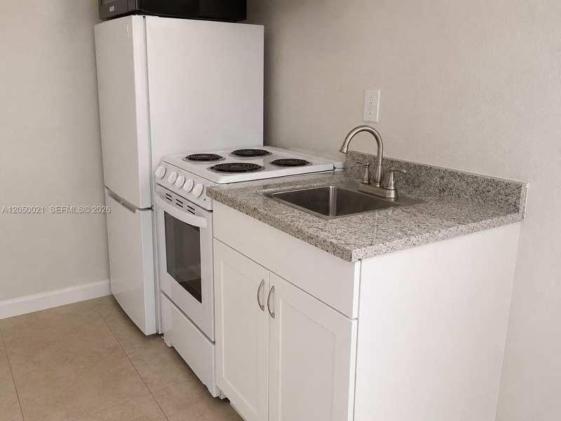 1920 SW 24th St # 1, Miami FL 33145