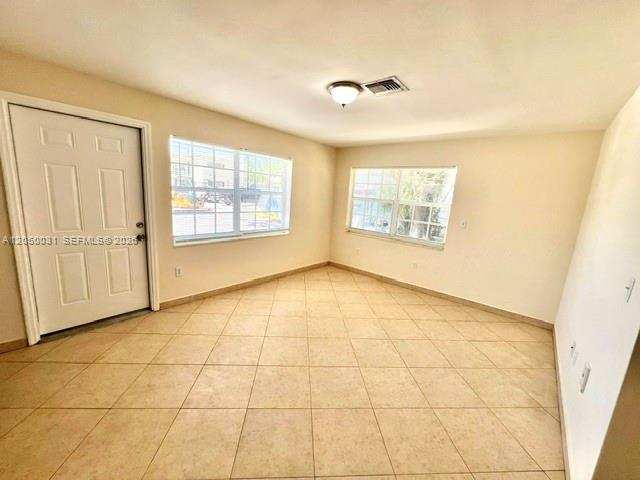 696 NE 85th St # 1, Miami FL 33138