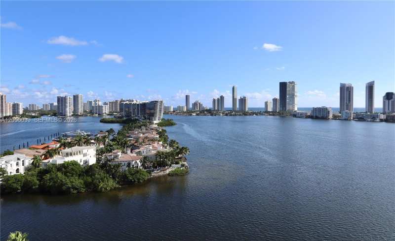 3000 Island Blvd # 1603, Aventura FL 33160