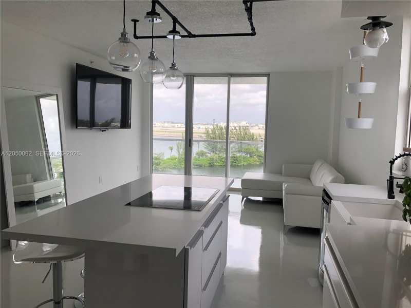 5077 NW 7th St # 801, Miami FL 33126