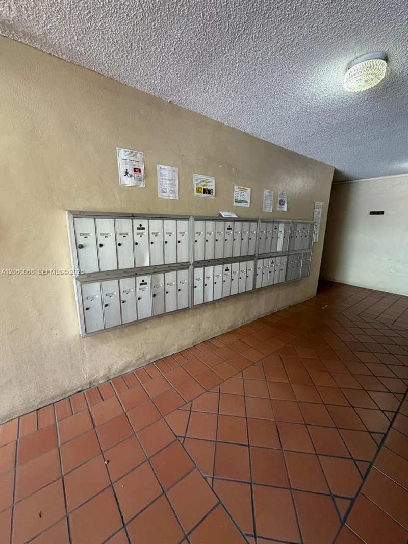 14421 N Kendall Dr # 412M, Miami FL 33186