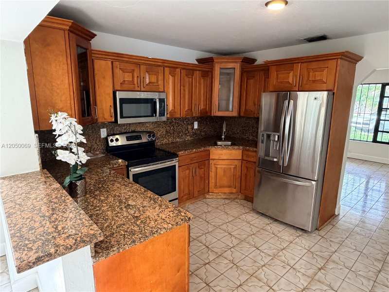 341 Aladdin St, Opa-Locka FL 33054