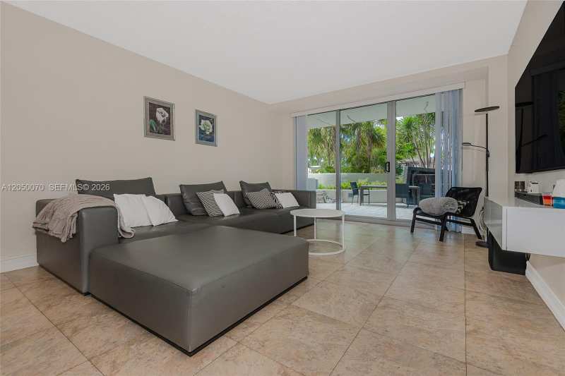 1500 Bay Rd # 116S, Miami Beach FL 33139