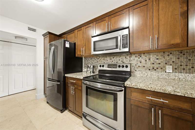 3440 NE 192nd St # A, Aventura FL 33180