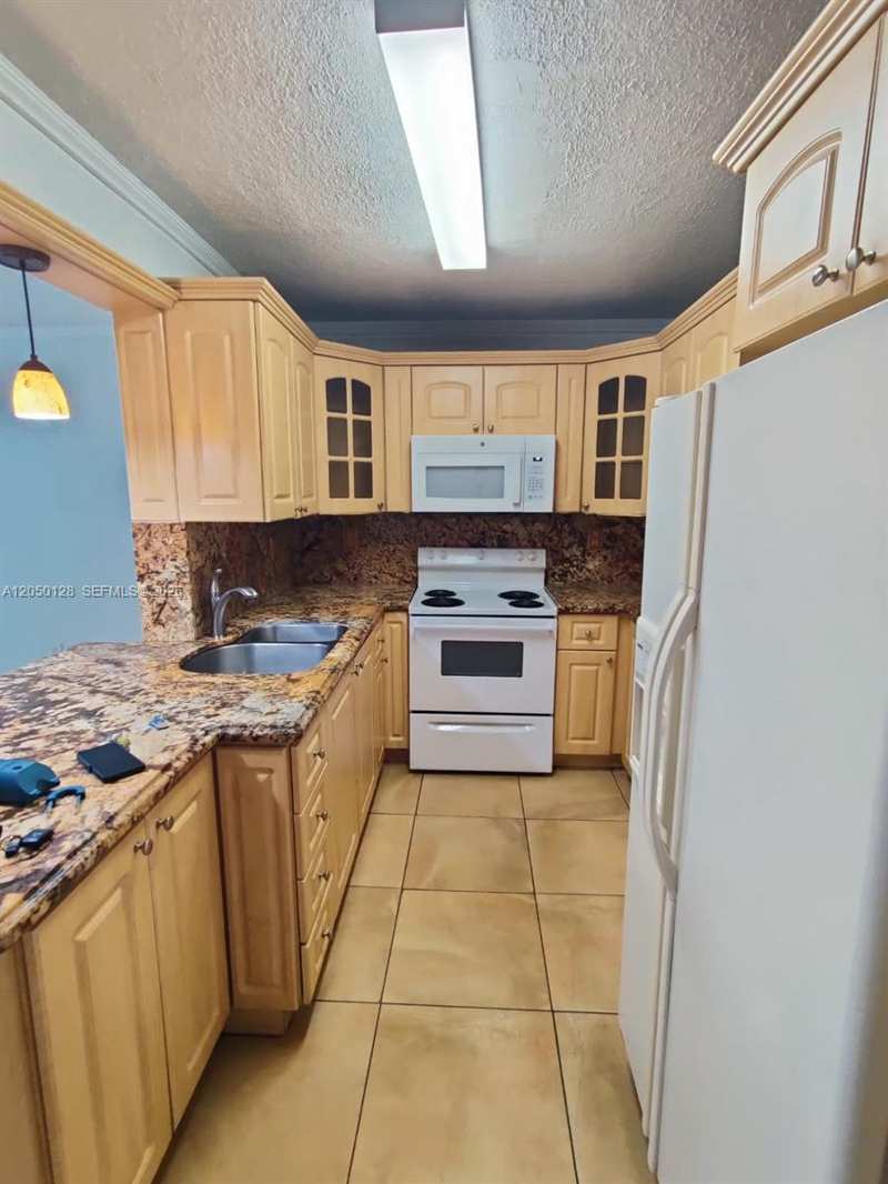 5705 W 20th Ave # 215, Hialeah FL 33012