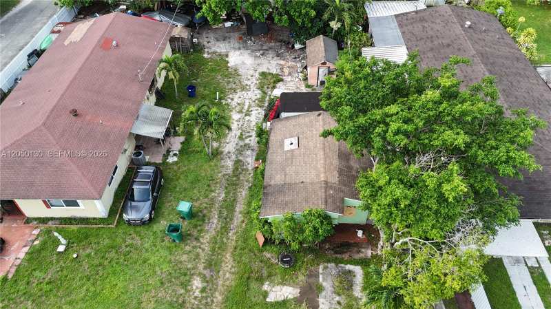2954 NW 91st St, Miami FL 33147