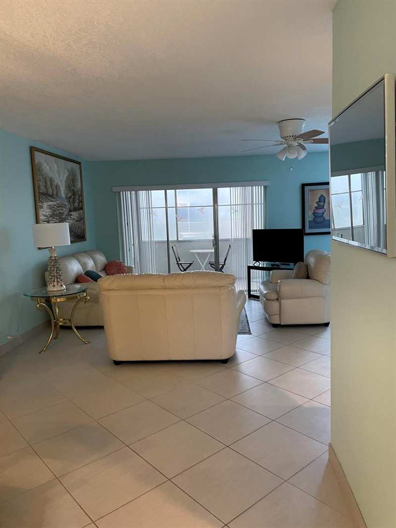 705 Lori Drive # 210, Palm Springs FL 33461