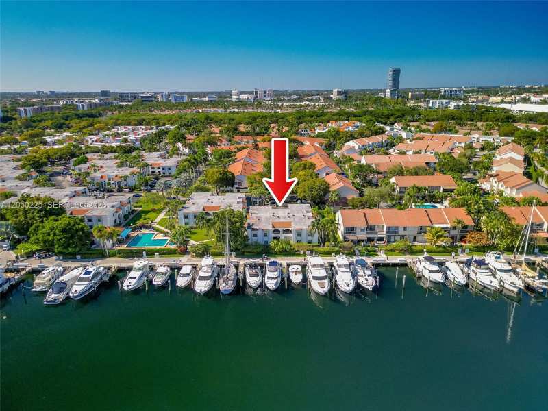 3549 Magellan Cir # 418, Aventura FL 33180