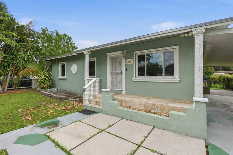 1630 NW 124th St, North Miami FL 33167