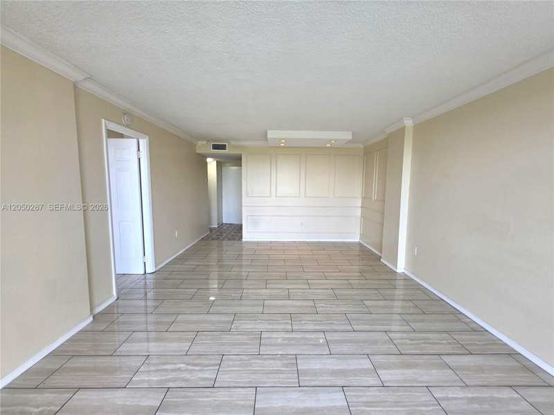15600 NW 7th Ave # 511, Miami FL 33169
