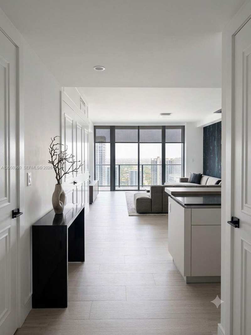 1000 Brickell Plaza # 3308, Miami FL 33131