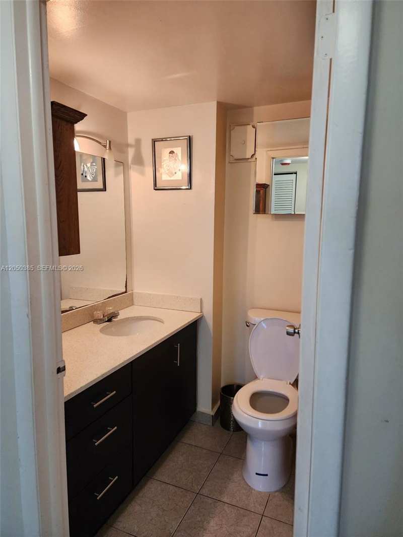250 180th Dr # 301, Sunny Isles Beach FL 33160