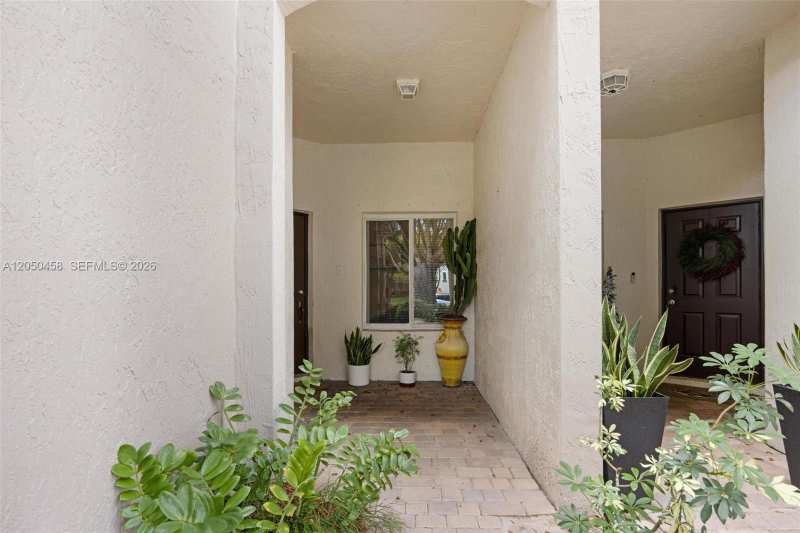 1980 SE 23rd Ave, Homestead FL 33035