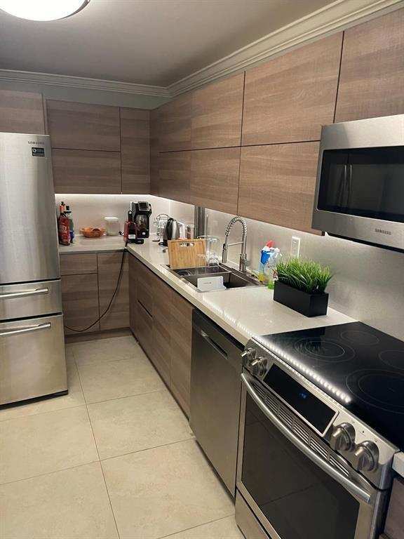 3000 S Ocean Drive # 302, Hollywood FL 33019