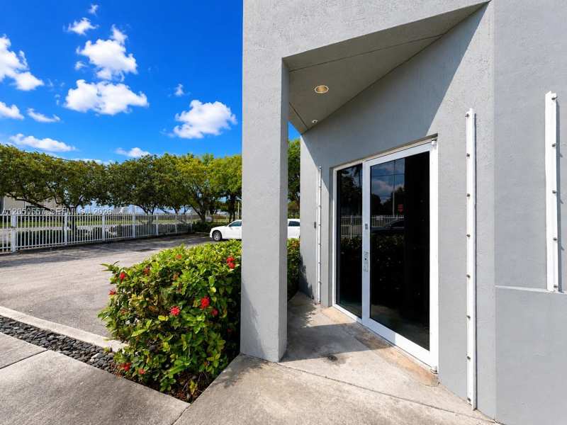 3300 NW 112th Ave # 11, Doral FL 33172