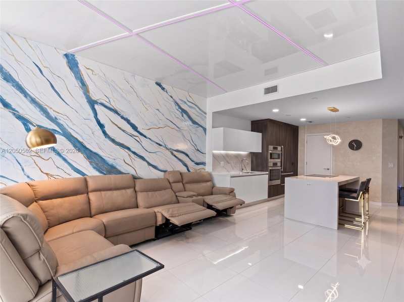 851 NE 1st Ave # 3000, Miami FL 33132