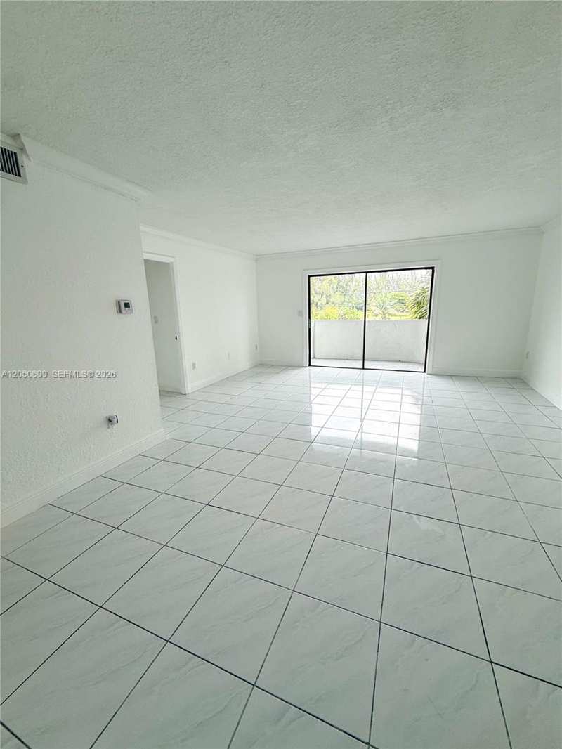 130 S Shore Dr # 3C, Miami Beach FL 33141