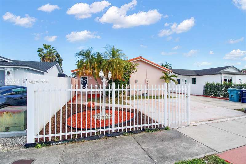 19721 SW 122nd Pl, Miami FL 33177