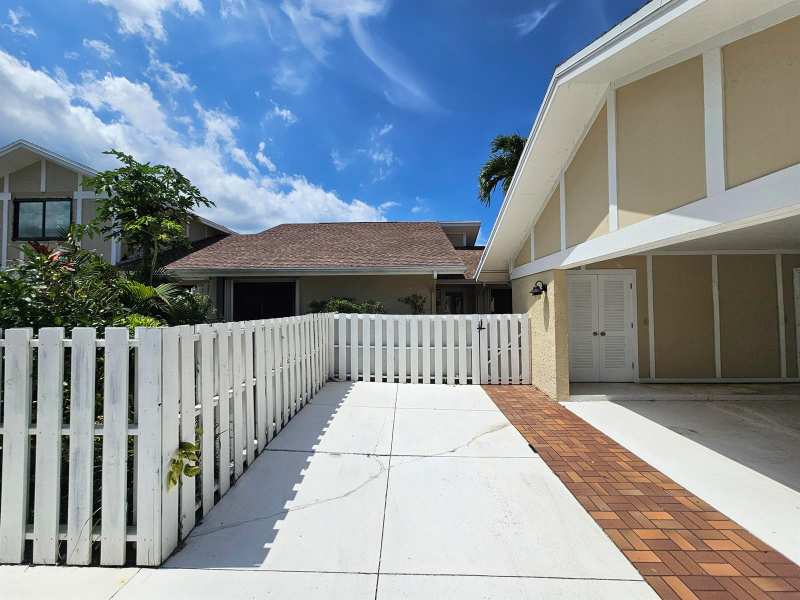 17200 Fownes Crescent, Jupiter FL 33477