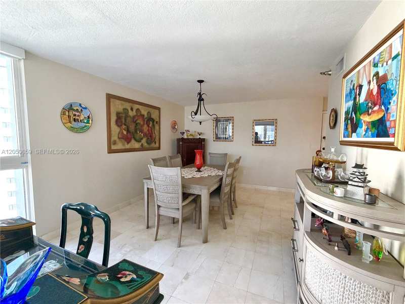 3200 Collins Ave # 1, Miami Beach FL 33140
