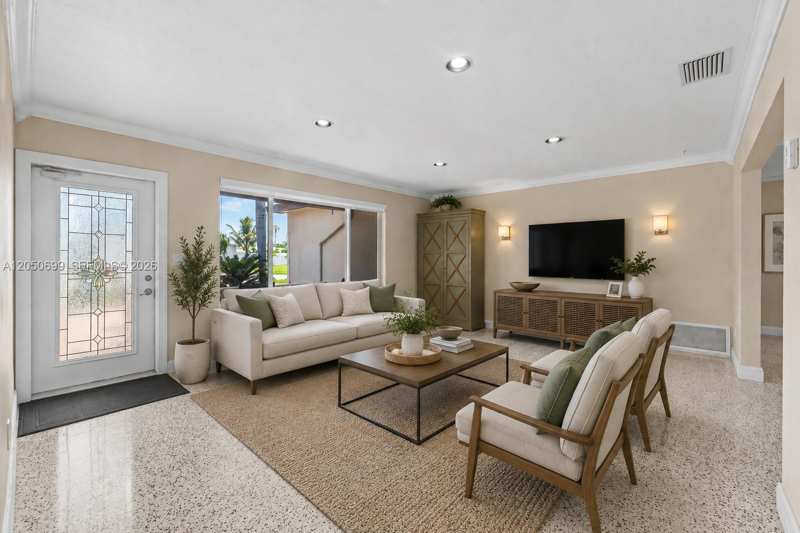 8431 Pasadena Blvd, Pembroke Pines FL 33024