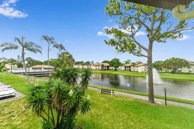 3561 Pine Tree Court # 2, FL 33463
