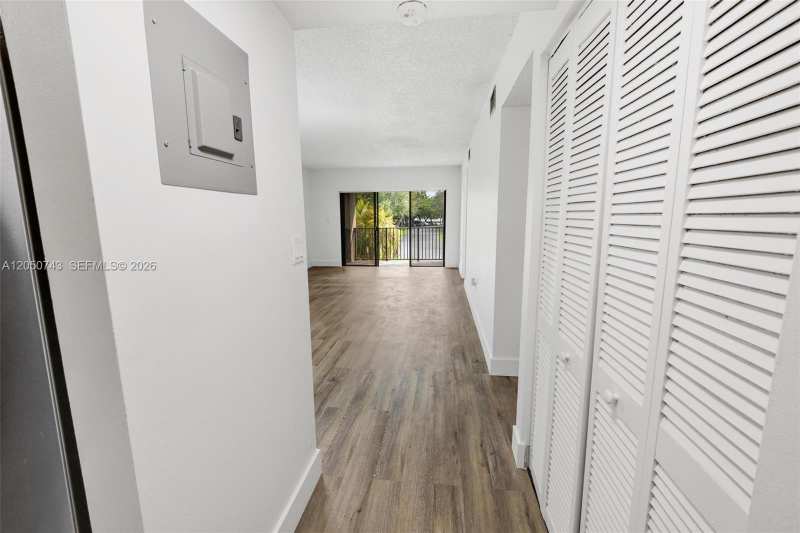 210 W Park Dr # 2, Miami FL 33172