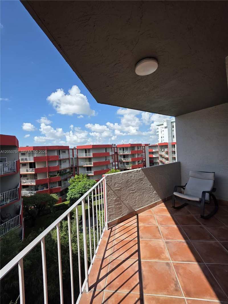 1750 W 46th St # 520, Hialeah FL 33012