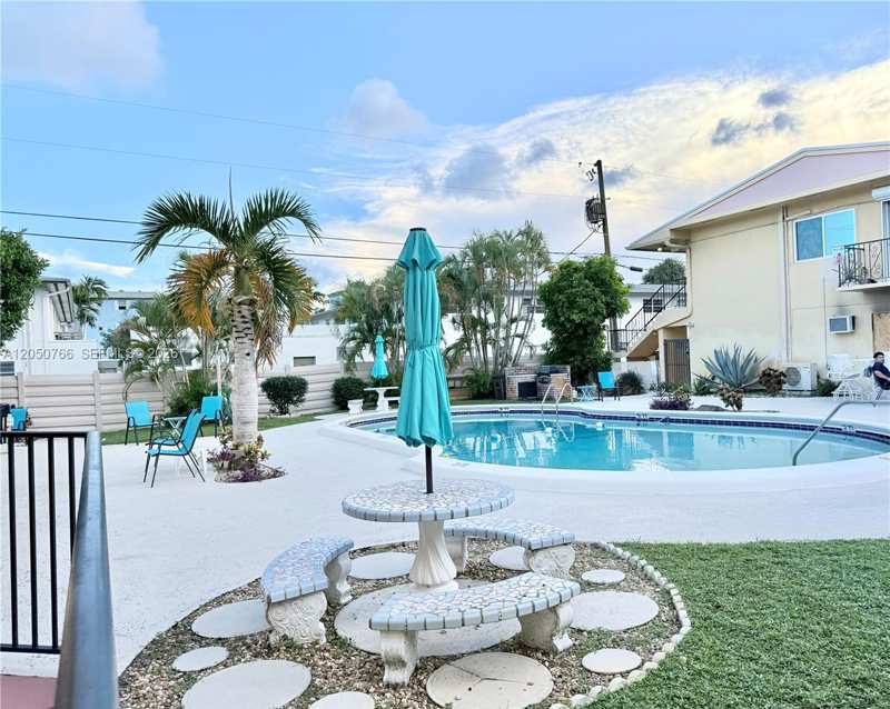 3600 Harrison St # 16B, Hollywood FL 33021