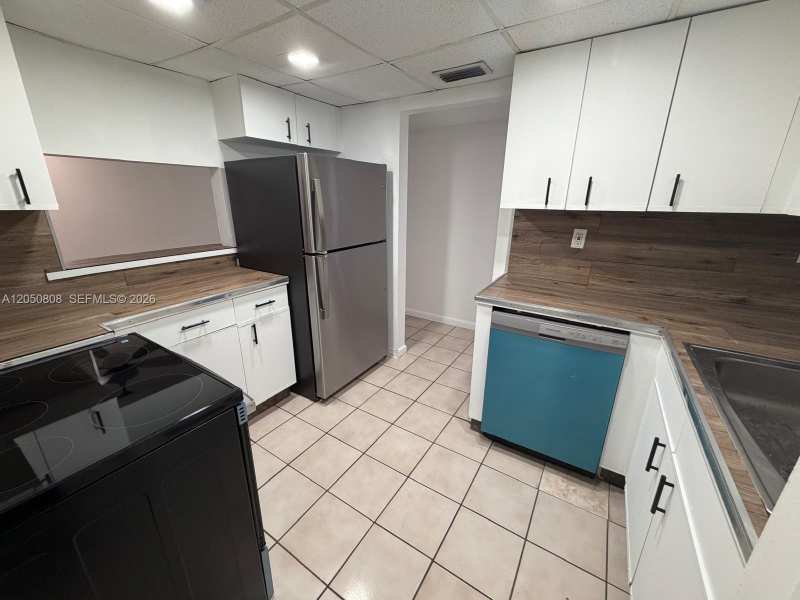 13700 SW 62nd St # 143, Miami FL 33183