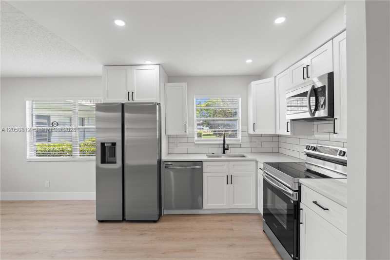 213 N Oakridge N # 213, Deerfield Beach FL 33442