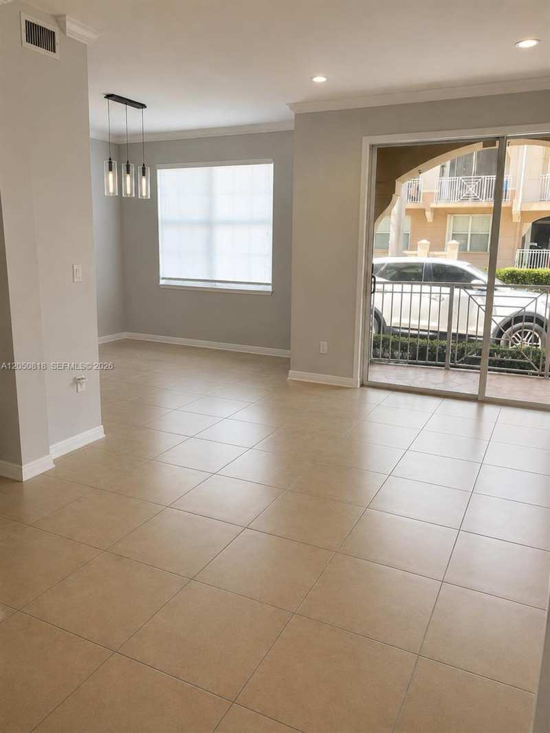 8936 W Flagler St # 108, Miami FL 33174