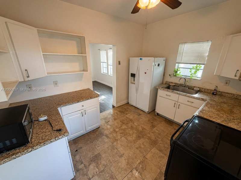 706 9th St # A, West Palm Beach FL 33401