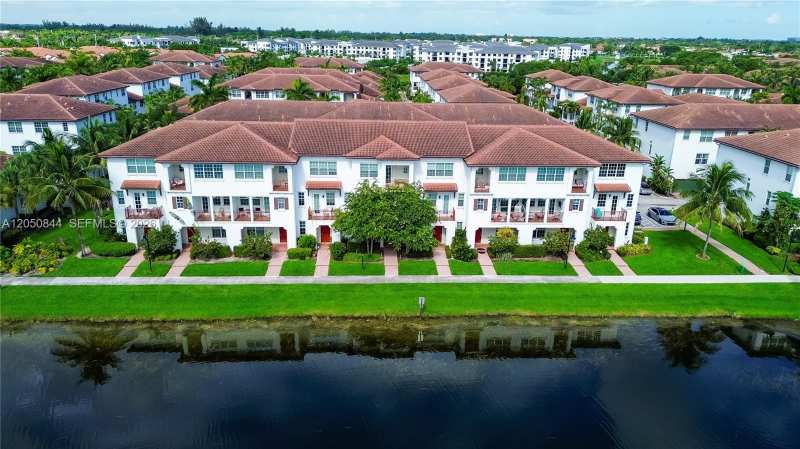 2828 SW 119th Way, Miramar FL 33025