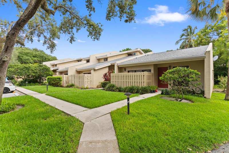 1400 NW 9th Avenue # 14, Boca Raton FL 33486