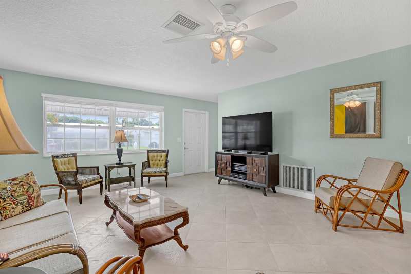 1101 SW 15th Street, Boynton Beach FL 33426