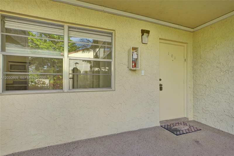 8798 Holly Ct # 101, Tamarac FL 33321